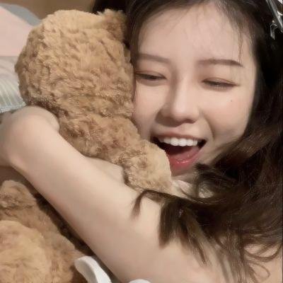 男人与婴儿